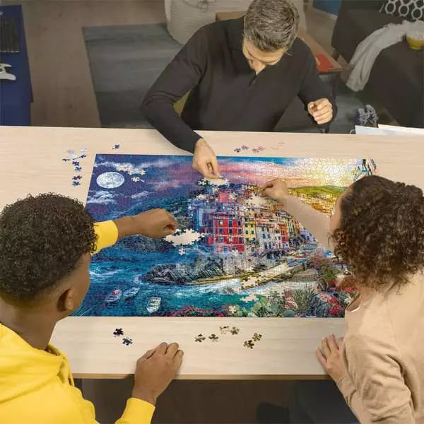 Colorful Cinque Terre 2000 Piece Puzzle
