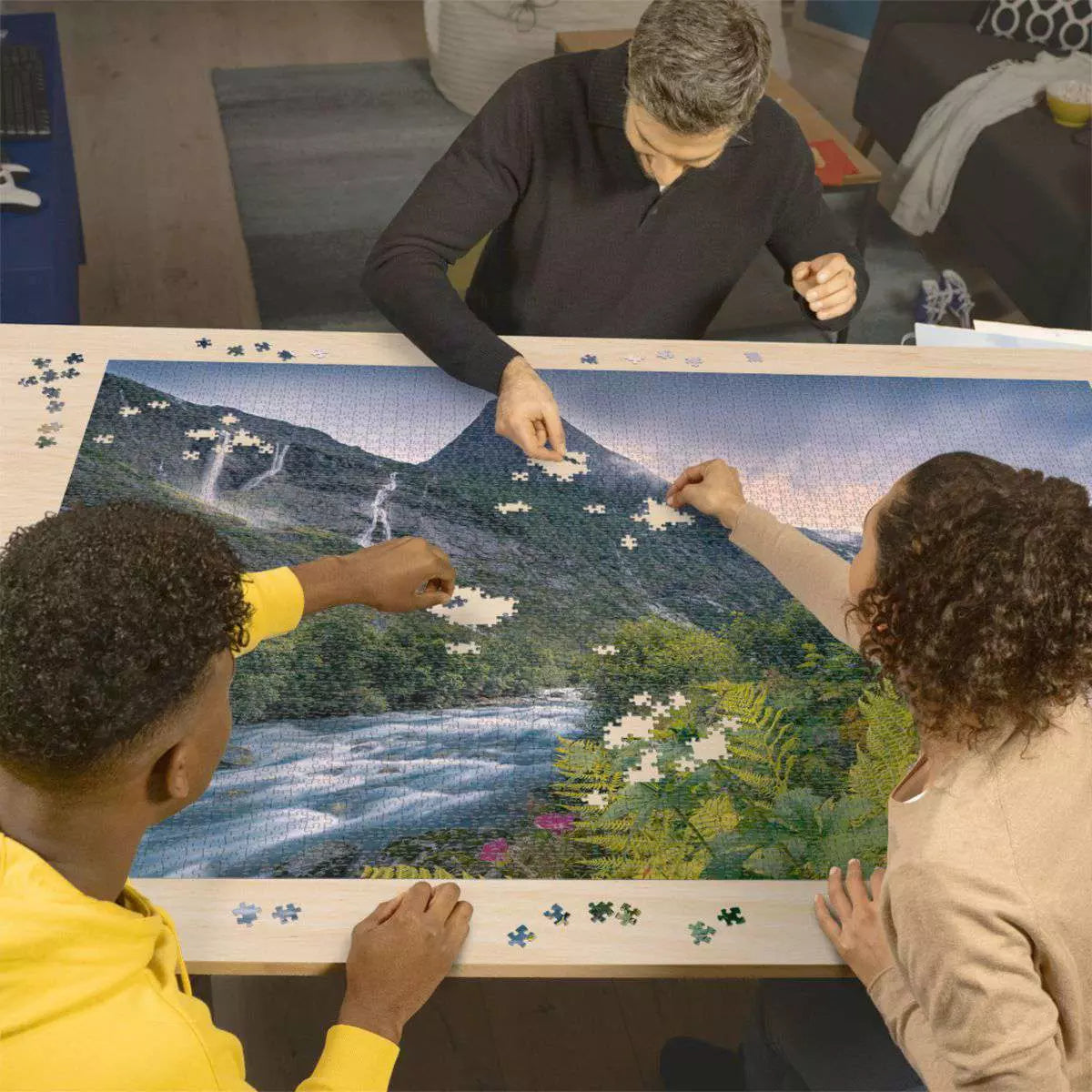 Stunning Mountain Views 4000 Piece Puzzle