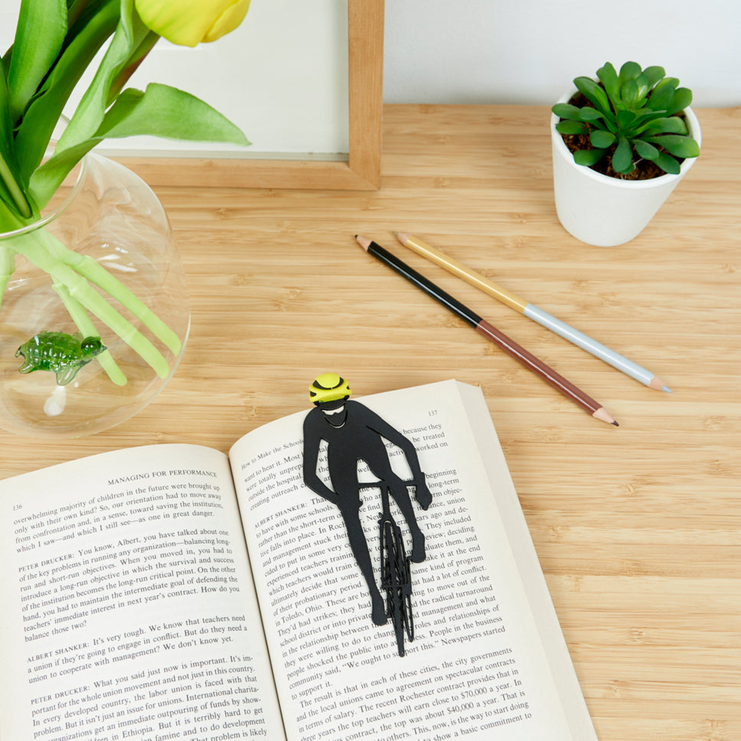 BALVI Cyclist Bookmark
