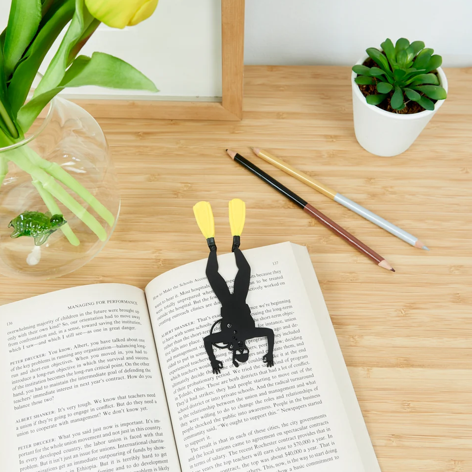 Scuba Bookmark