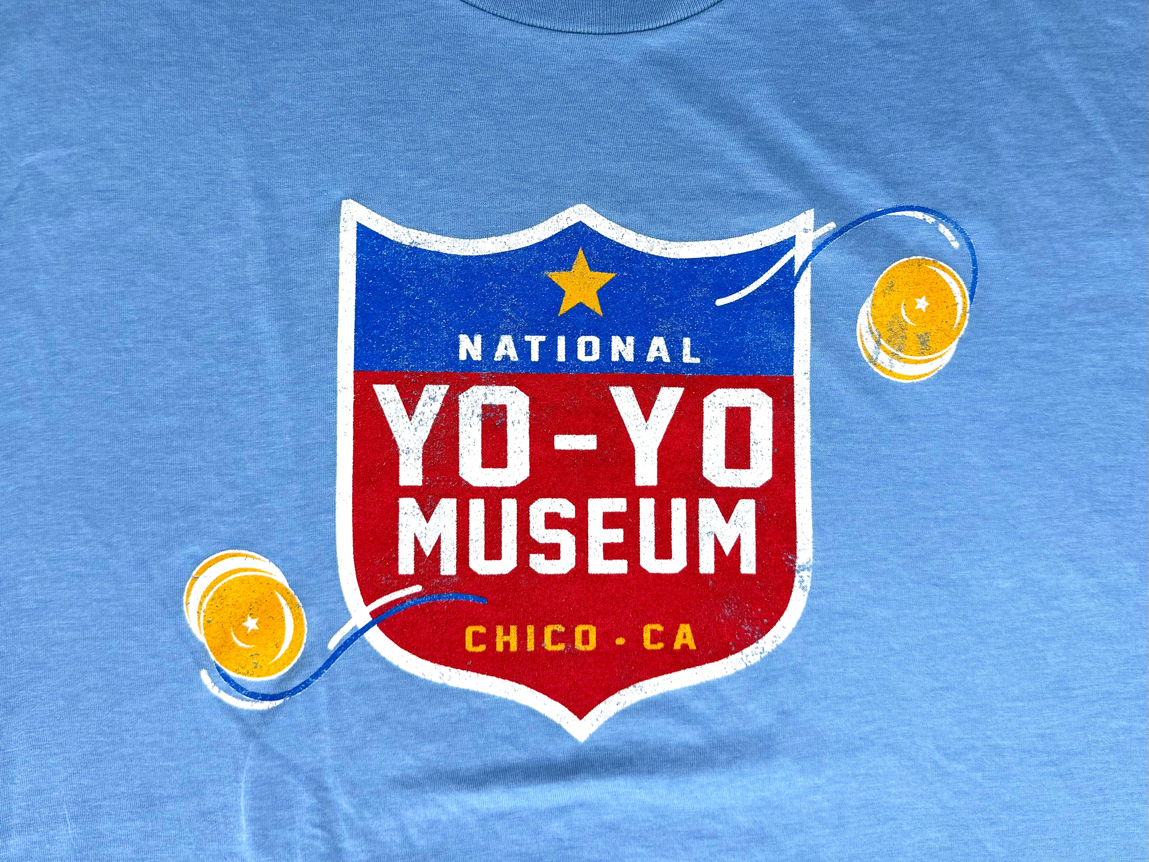 LAKESHIRTS National Yo-Yo Museum Shield T-Shirt