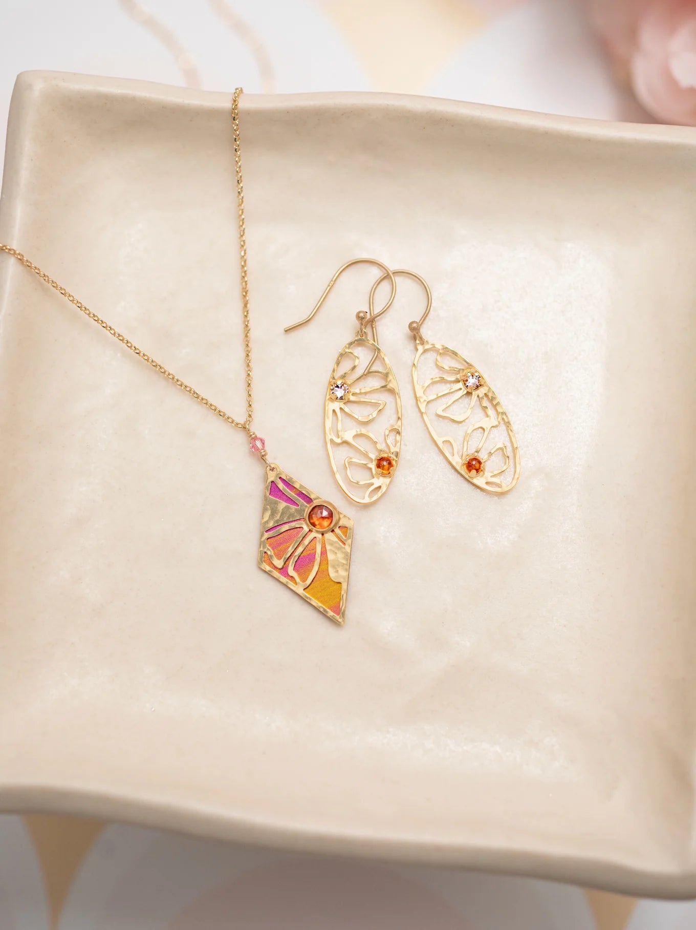 Holly Yashi Zoe Earrings - Gold    
