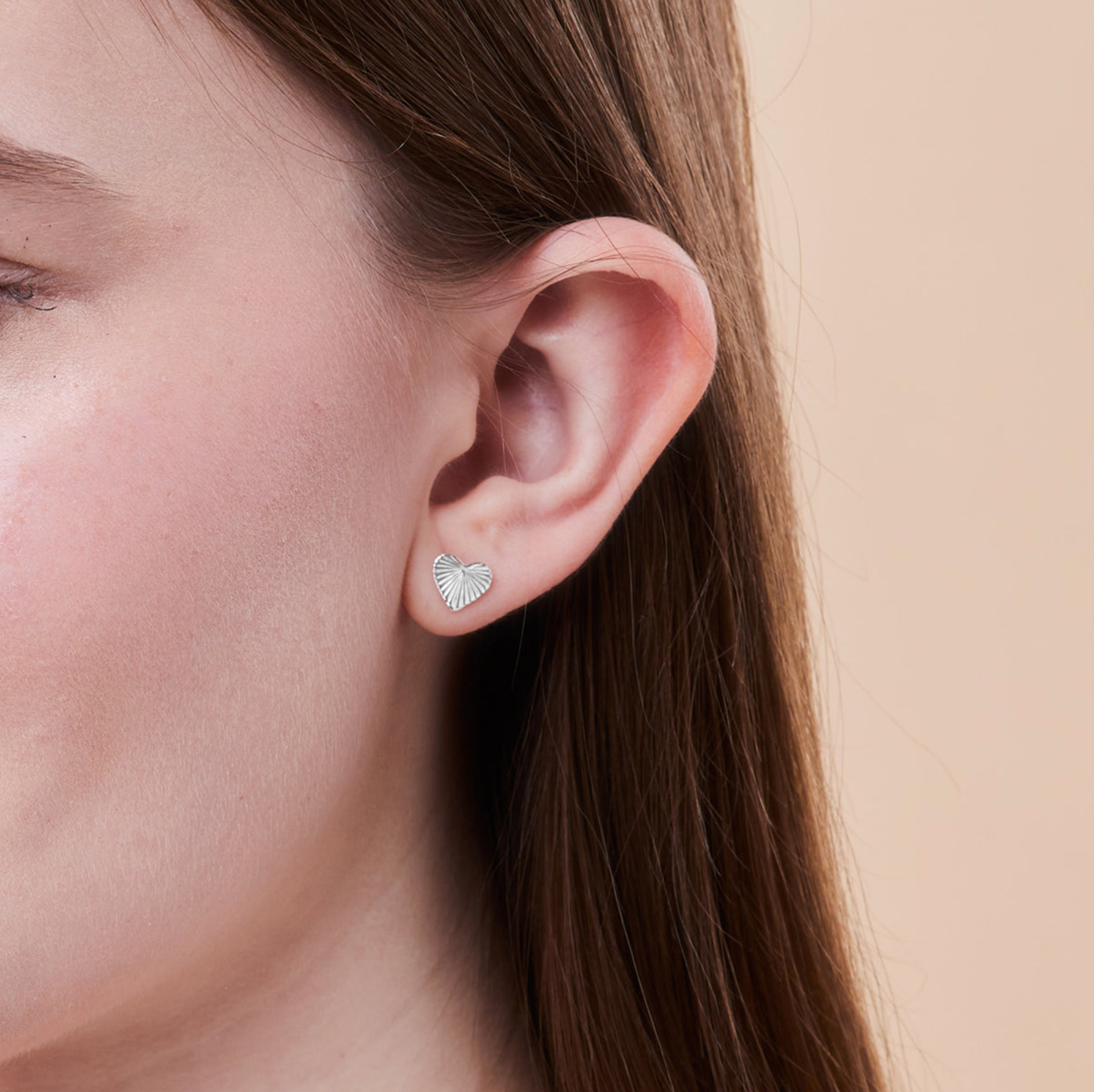 Boma Ava Heart Studs