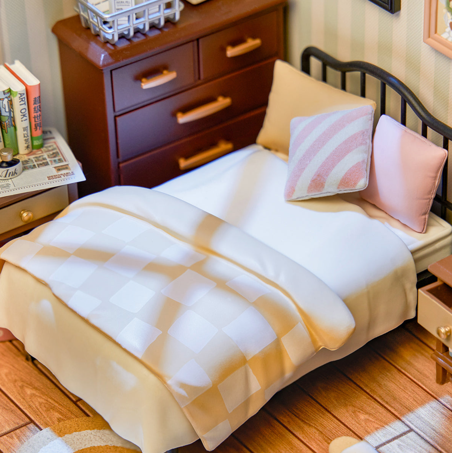 ROBOTIME Sweet Dream Bedroom DIY Miniature House - Super Creator