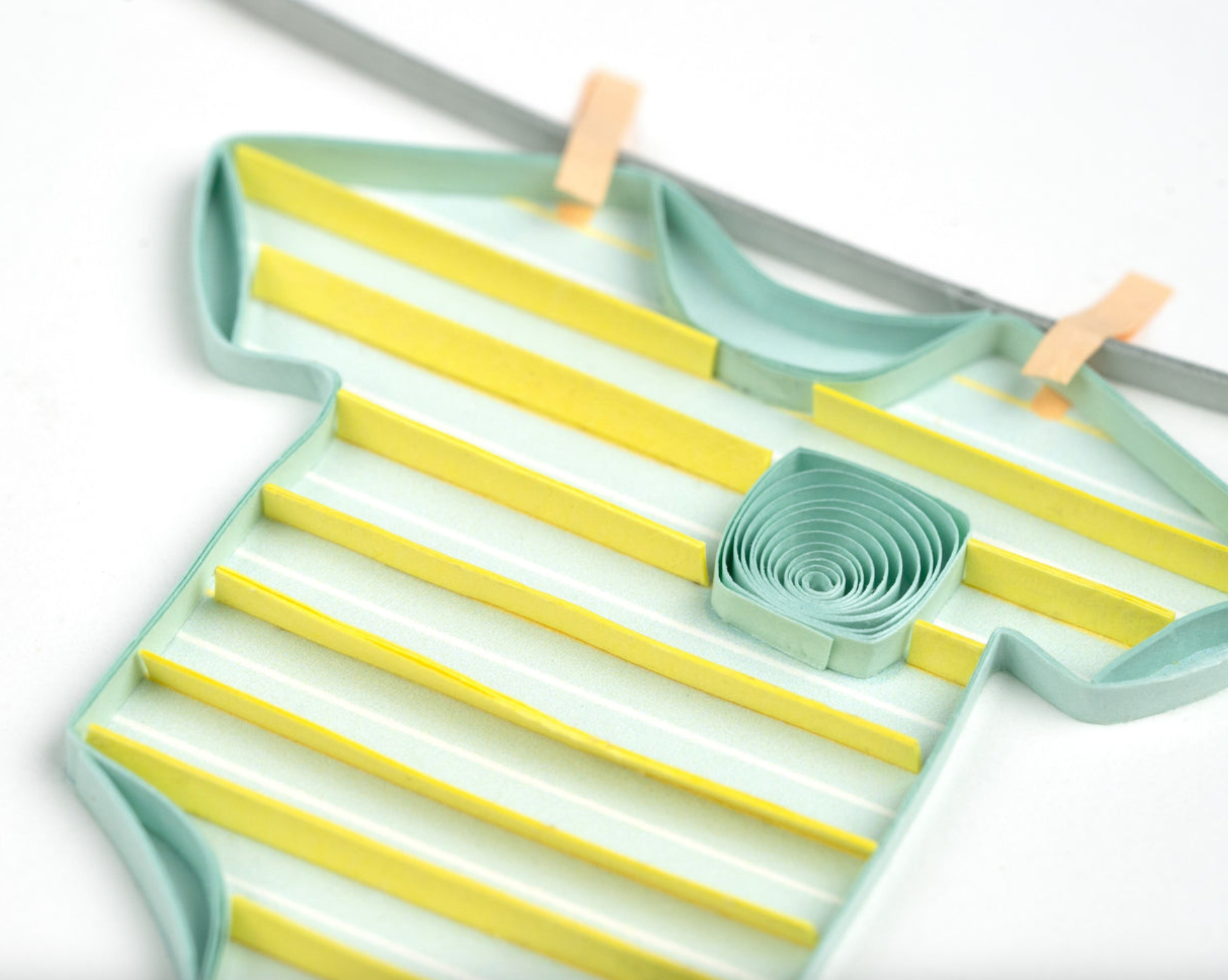 Baby Clothesline Congratulations Blank Quilling Card
