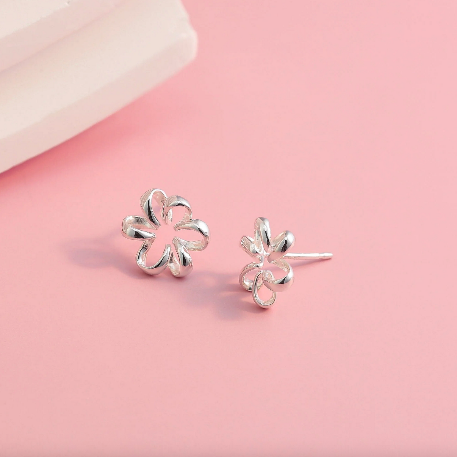 Boma Silver Floral Curly Stud Earrings
