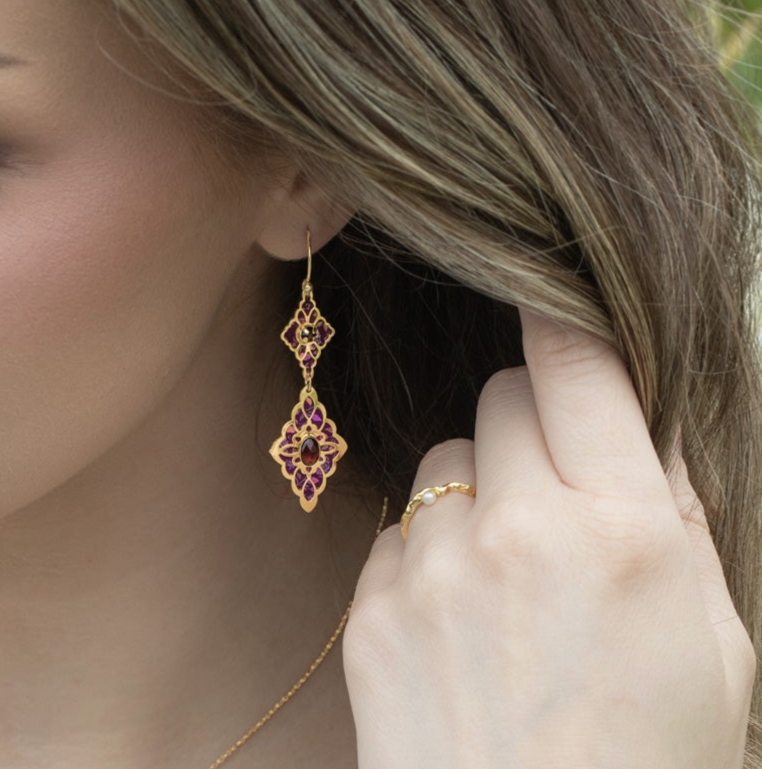 Holly Yashi Esmeralda Earrings - Garnet