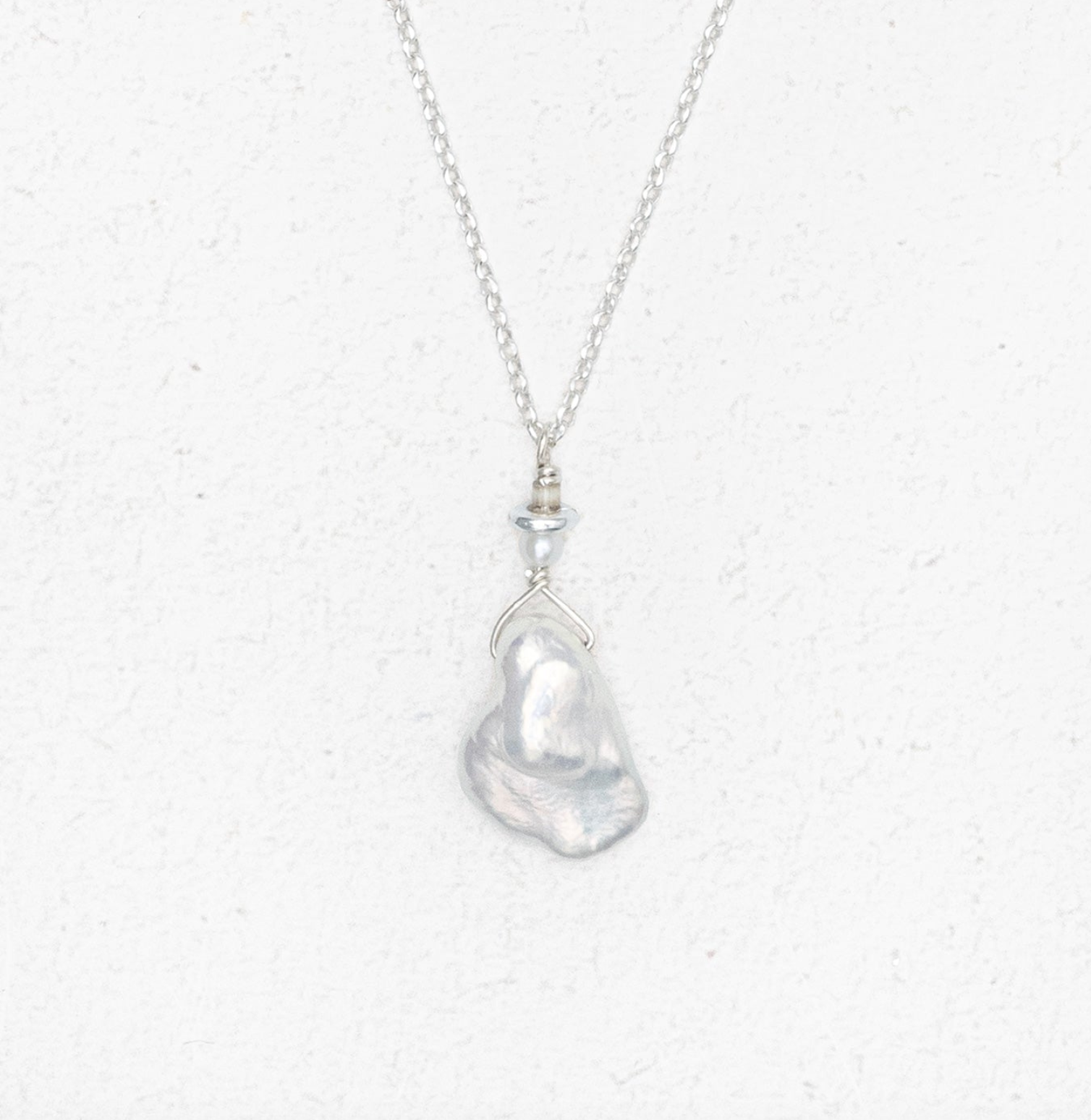Holly Yashi Delicate Margo Pendant - Cream and Silver