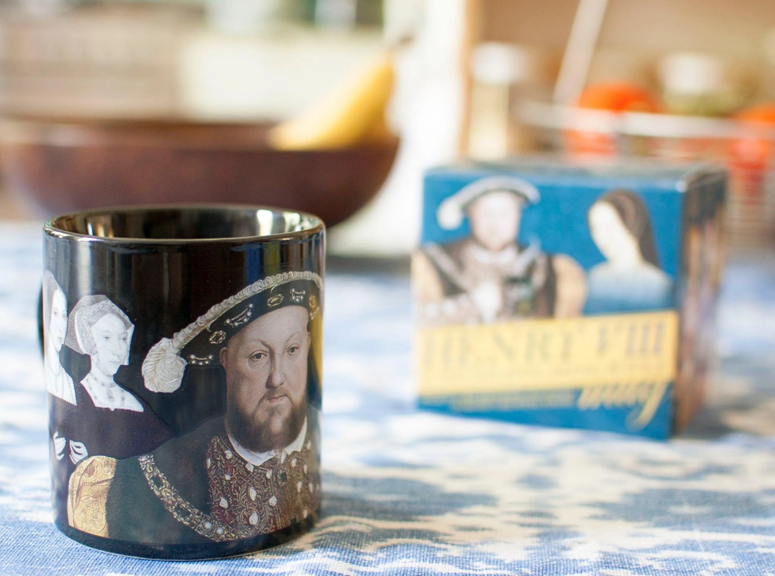 Henry VIII & His Disappearing Wives Heat Transforming Mug