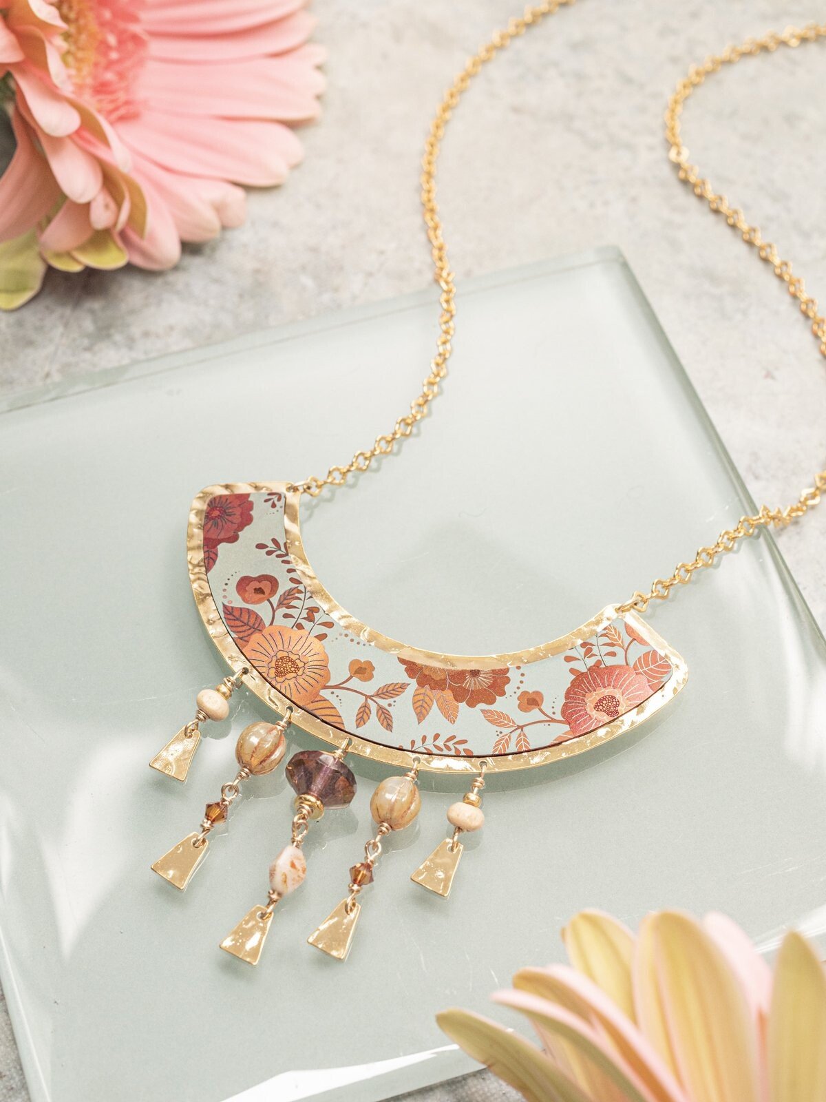 Holly Yashi Sunbeam Necklace - Sage Mist    
