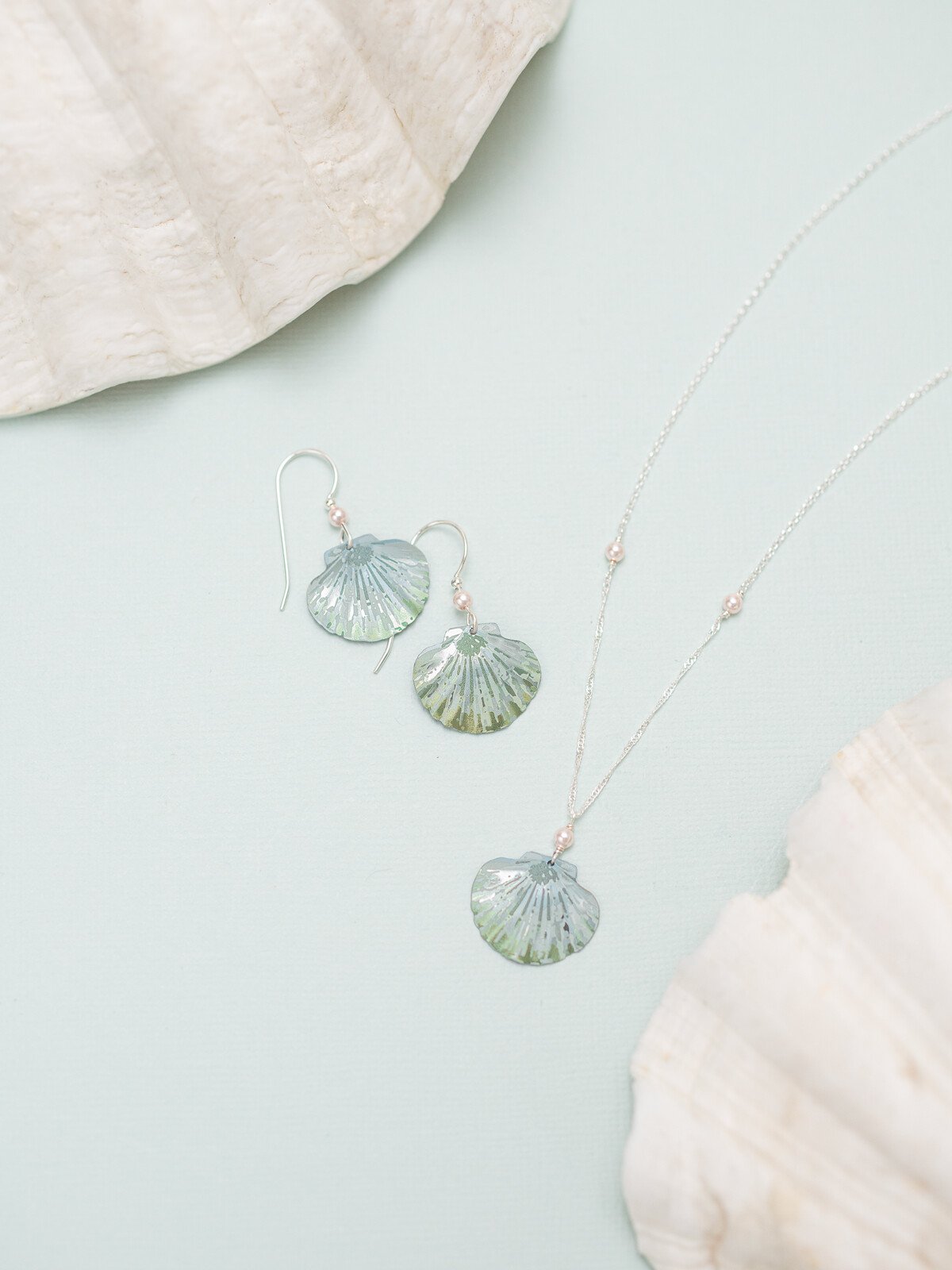 Holly Yashi Shelby Pendant Necklace - Sage/Silver    