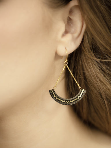 Holly Yashi Willow Weave Earrings - Amber Waves    