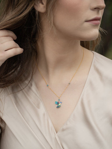 Holly Yashi Picaflor Pendant Necklace - Living Coral    