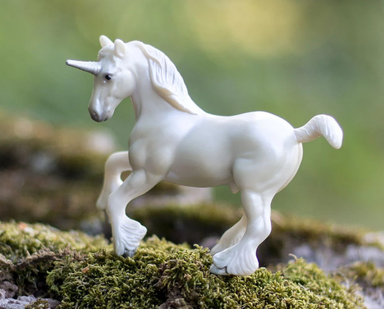 Breyer Horses Mystery Unicorn Surprise: Fire & Ice Individual Blind Bag Series 3