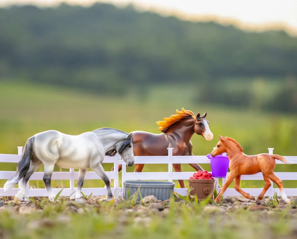 BRYR Playful Pony Family