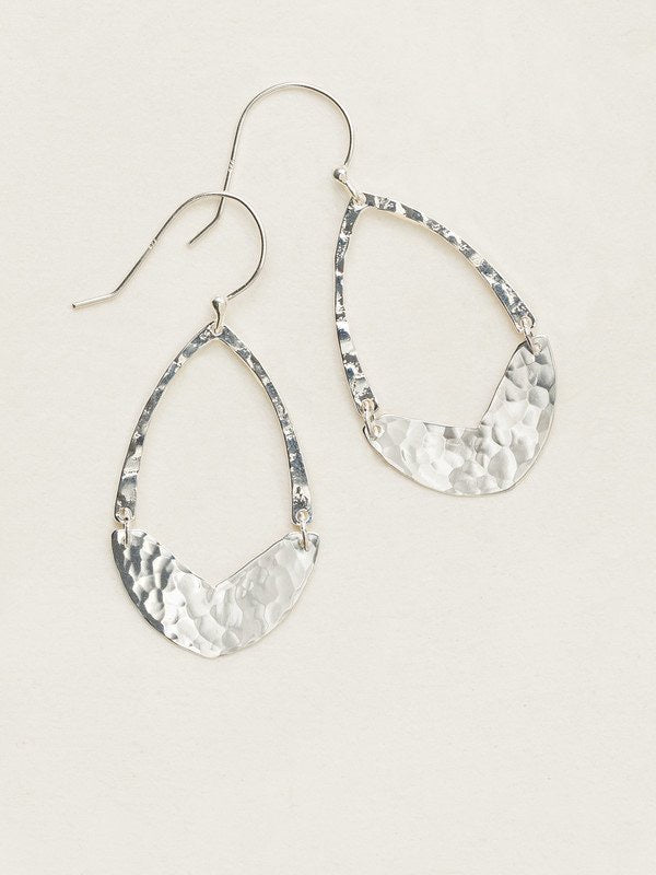 Holly Yashi Anika Earrings - Silver    
