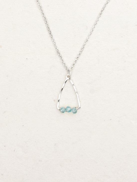 Holly Yashi Necklace in Apatite    