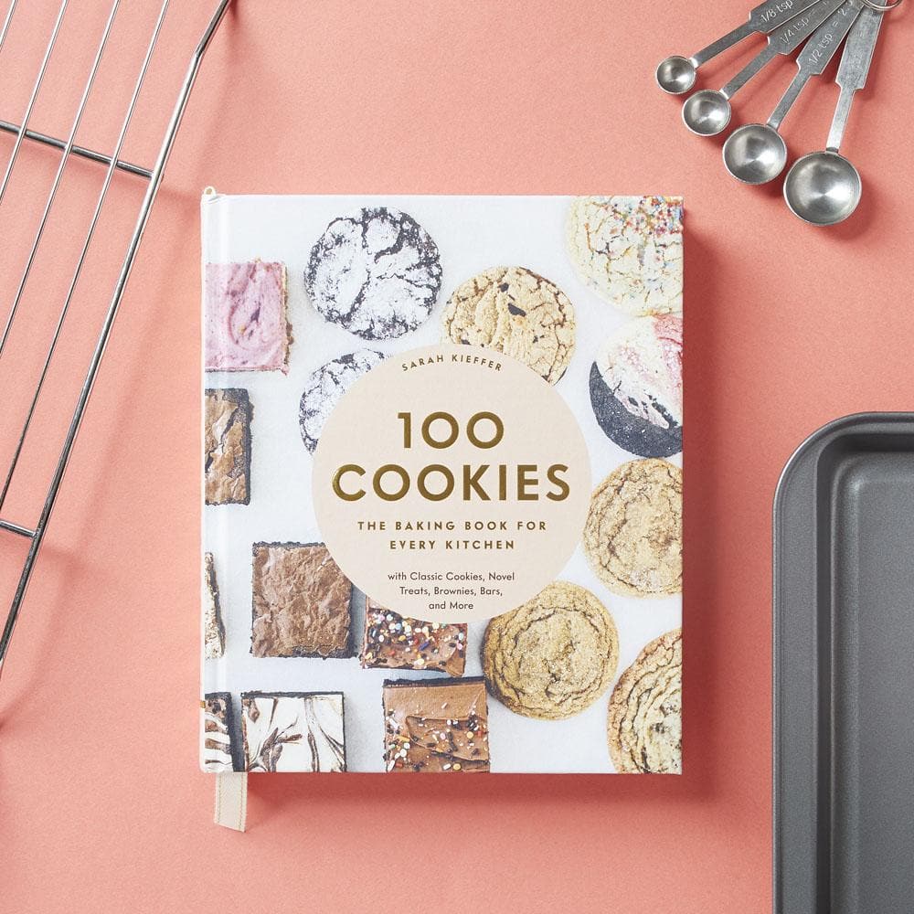100 Cookies - The Baking Book For Every Kitchen    