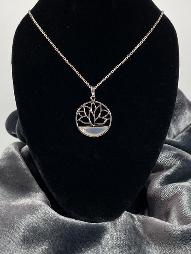 Boma Neckalce Open Circle With Lotus And Mother Of Pearl Inset    