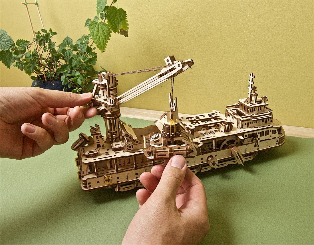 UGears Research Vessel    