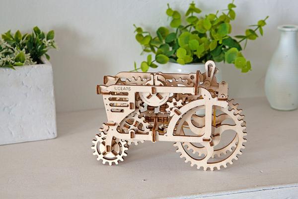 UGears Tractor    