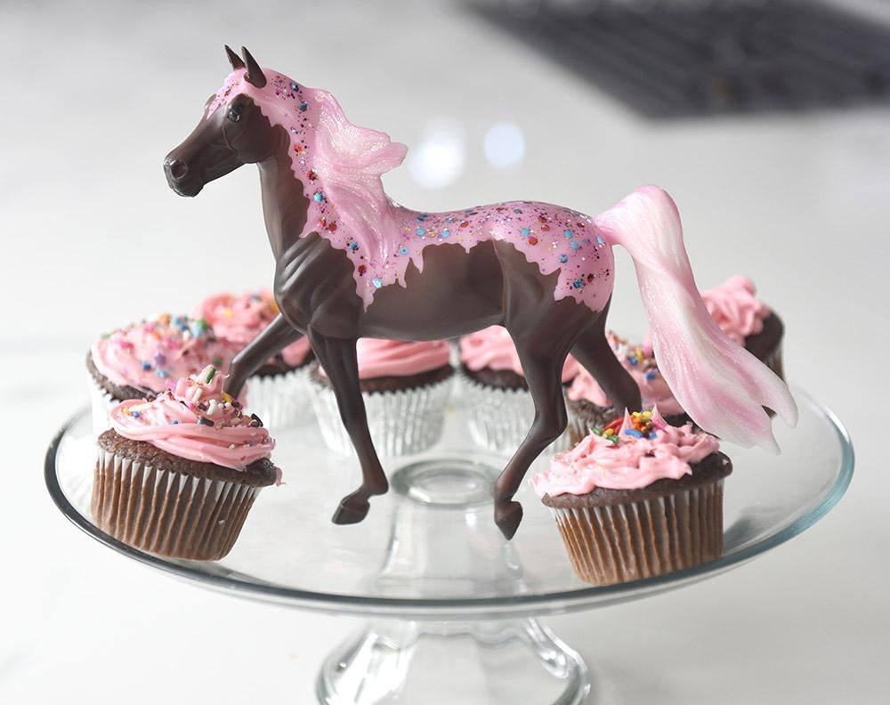 Breyer Cupcake - Freedom Series    