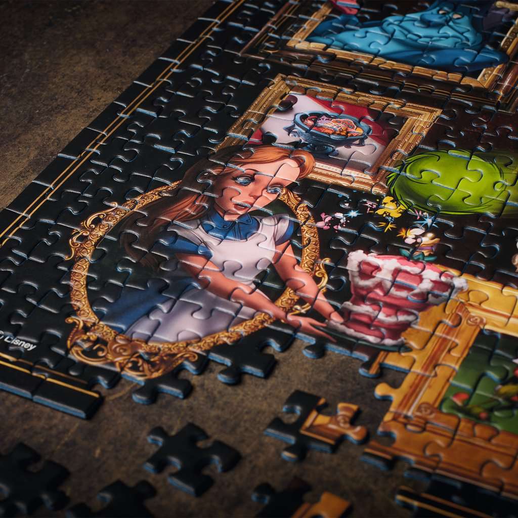 Disney Villainous: Queen of Hearts 1000 Piece Puzzle