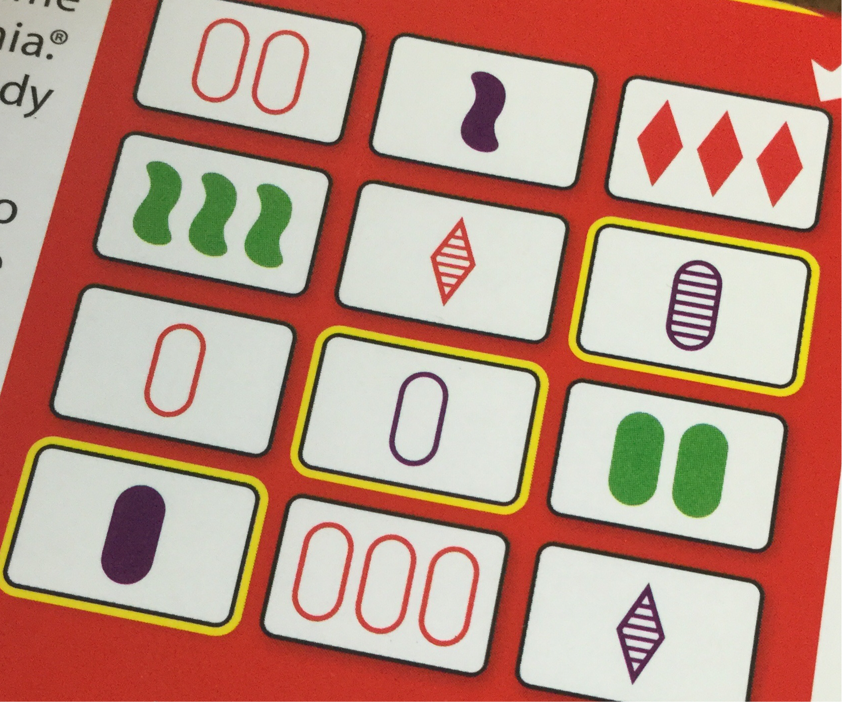 Set - The Family Game of Visual Perception    