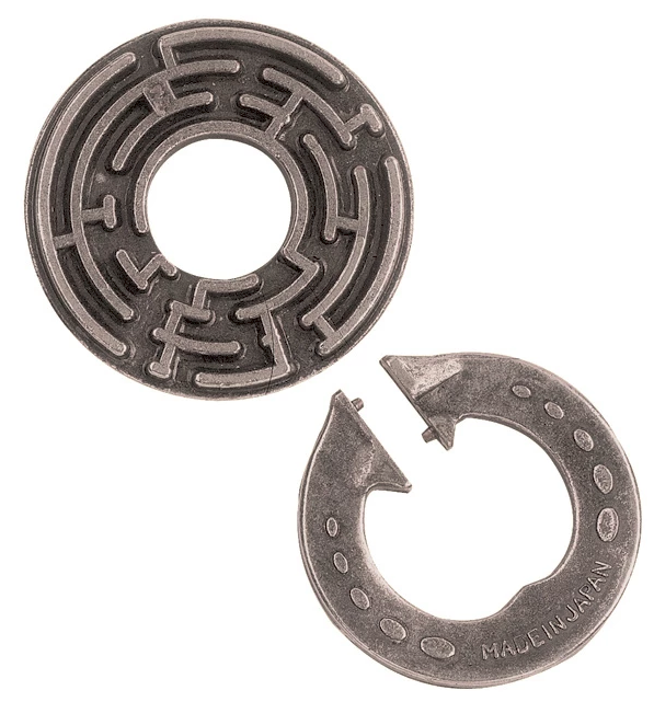 Labyrinth - Hanayama Puzzle Level 5    