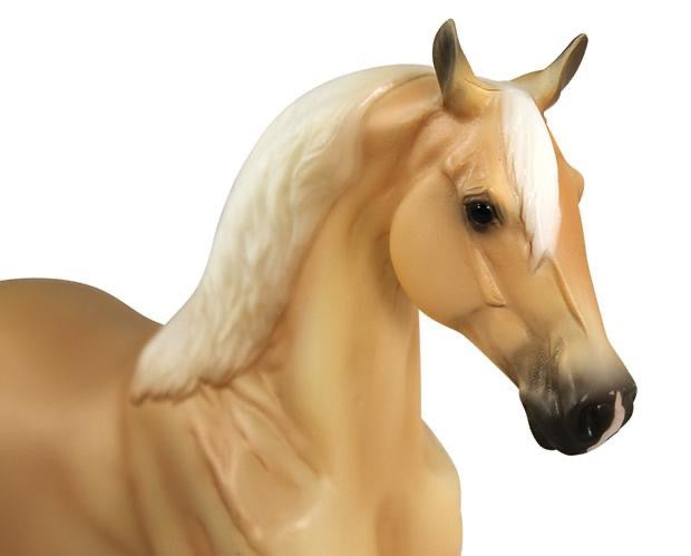Breyer Classics - Palomino Morgan    