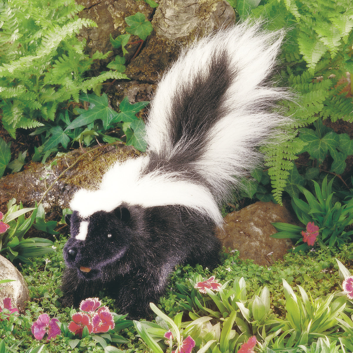 Folkmanis Puppet - Skunk    