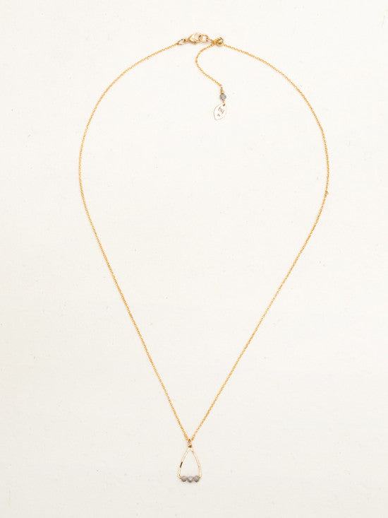 Holly Yashi Miramar Necklace in Labradorite    
