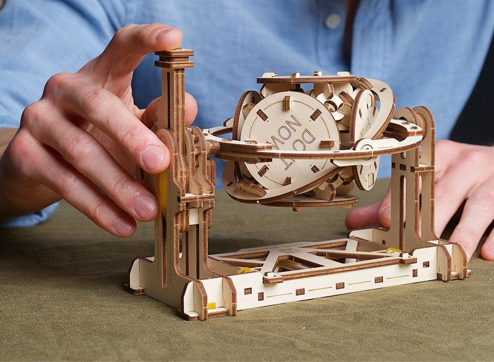 UGears STEM Lab - Random Generator    